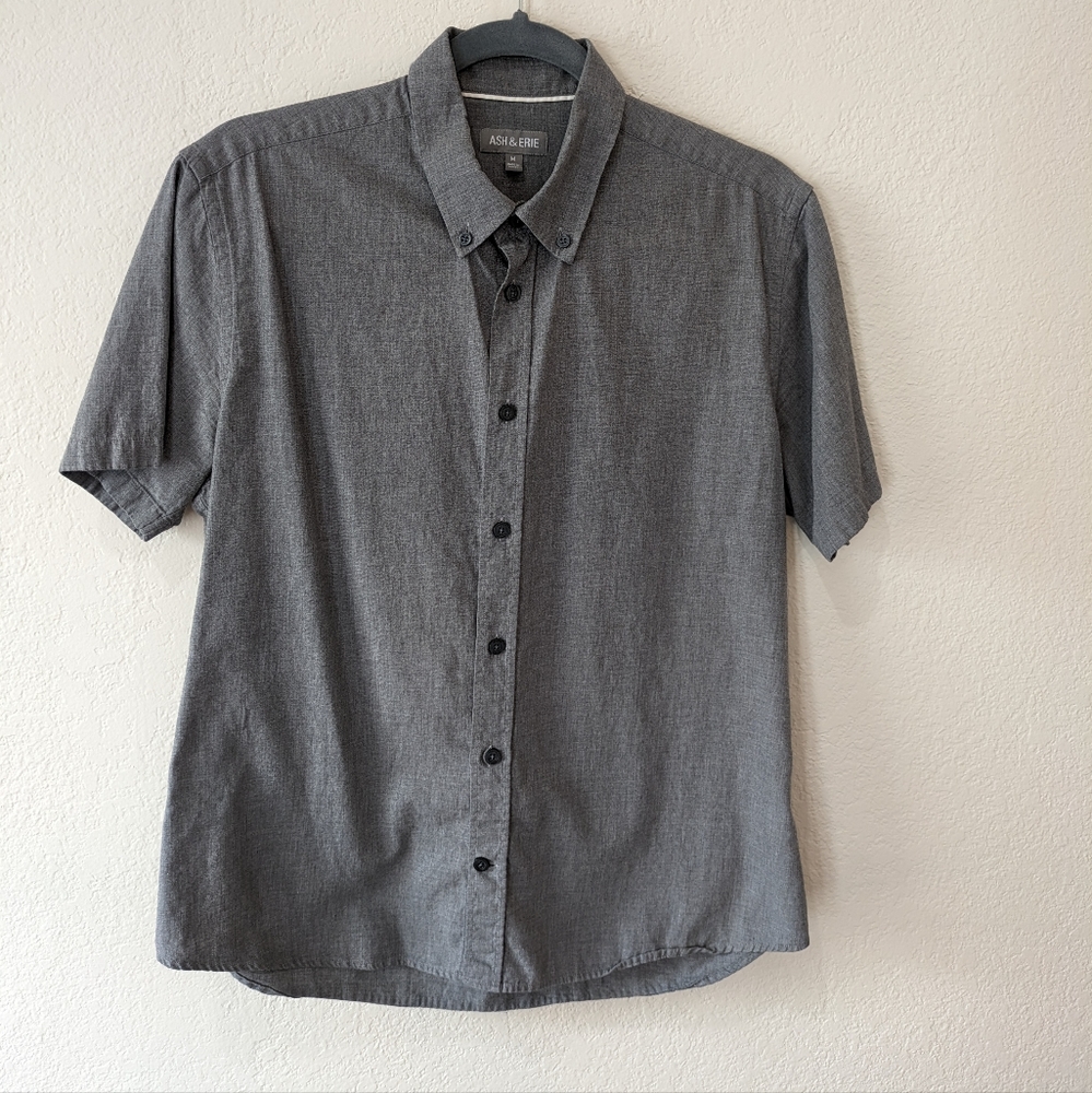 Ash & Erie Short Sleeve Everyday Shirt - Gray- Medium Standard
